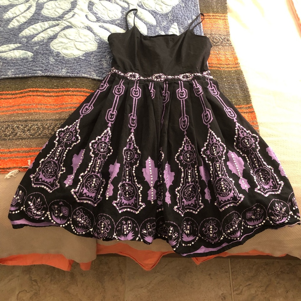Beautiful black & purple dress w/ silver accents!